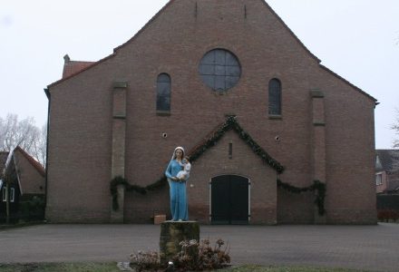 Ochtendwandeling vanuit RK kerk O.L.Vrouw van Altijddurende Bijstand Beuningen (ov). Ochtendwandeling vanuit RK kerk O.L.Vrouw van Altijddurende Bijstand Beuningen (ov).